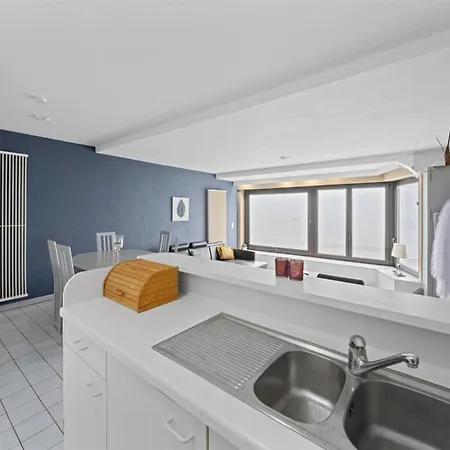 Flat In With Ocean Views Apartament Blankenberge