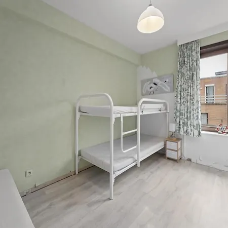 Flat In With Ocean Views *